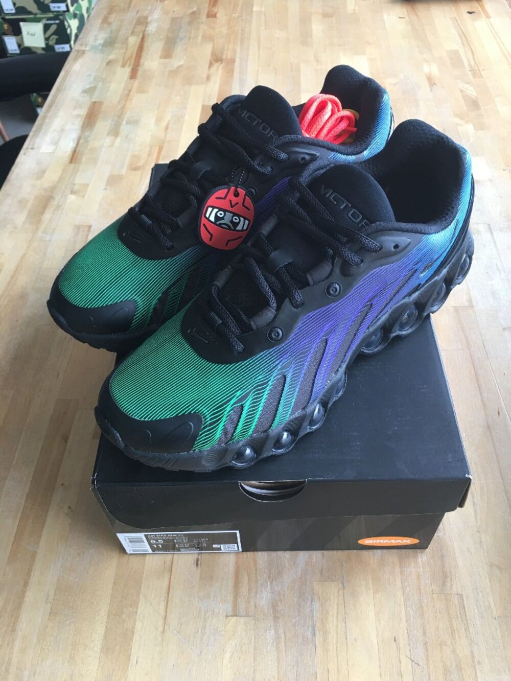 Victor Victor x Nike Air Max Dn8 "NYC" IB2211-001 Sz 9.5